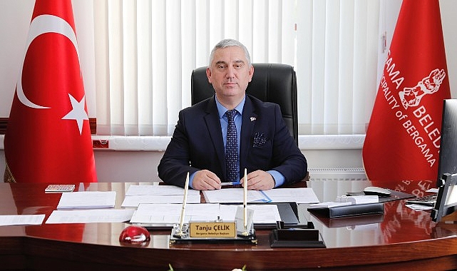 “Öğretmenlerimiz Geleceğimizin Mimarıdır” görseli