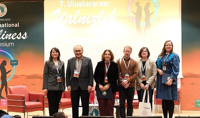 Prof. Dr. Nevzat Tarhan: “Dostluk duygusunu kaybettiğimiz için yalnızız” görseli