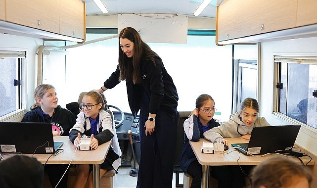 Deniztemizturmepa Mavi Nefes Eğitim Otobüsü Ayvalık’ta görseli