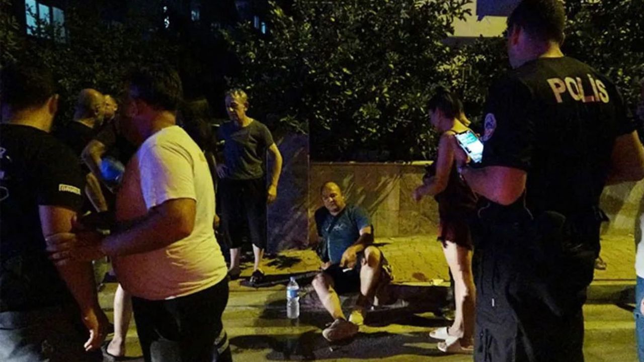 Komşuların portakal kavgası kanlı bitti: 2 yaralı görseli