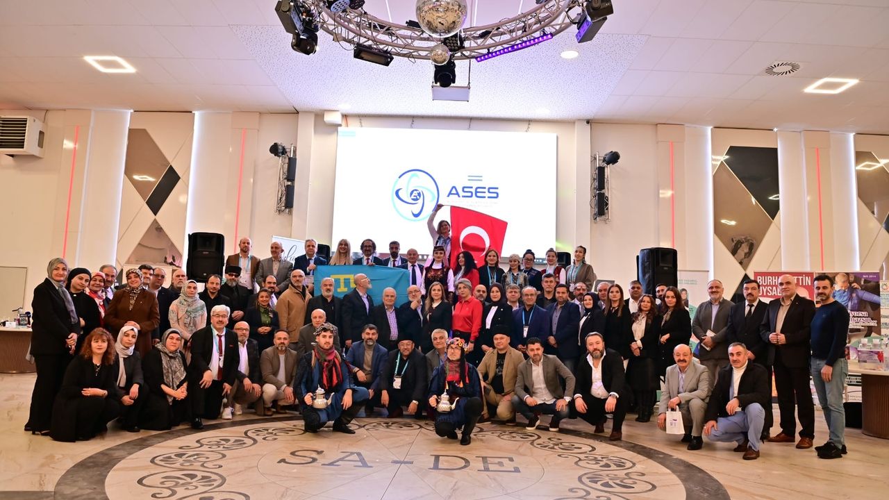 ASES ve Almanya Kırım Tatar Birliği’nin Akademik Kongresi Dortmund’da yapıldı görseli