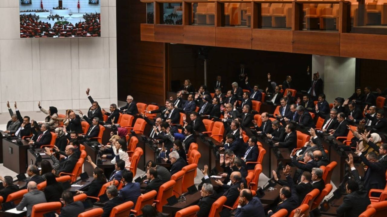 Ticaret Bakanlığı ile Ulaştırma ve Altyapı Bakanlığı’nın 2026 bütçeleri kabul edildi görseli