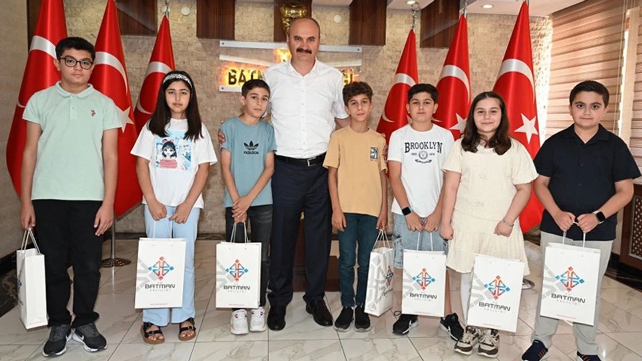 Batman’da 7 öğrenci 500 tam puan aldı görseli