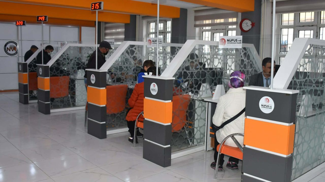 Kars’ta Nüfus Hizmetlerinde başarı: Kimlik kartında %100 orana ulaşıldı görseli