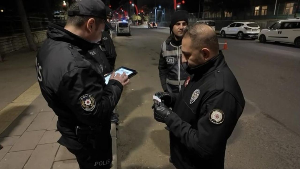 ra’da aranan 1107 kişi yakalandı görseli
