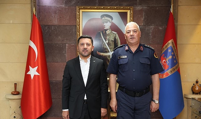 Belediye Başkan Arı’dan Jandarma Komutanı Çelik’e Ziyaret görseli