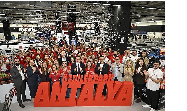 MediaMarkt yılın son mağazasını Antalya’da açtı görseli