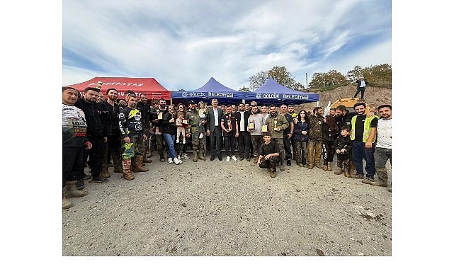 Gölcük'te ATV Tutkunlarından Nefes Kesen Mücadele görseli