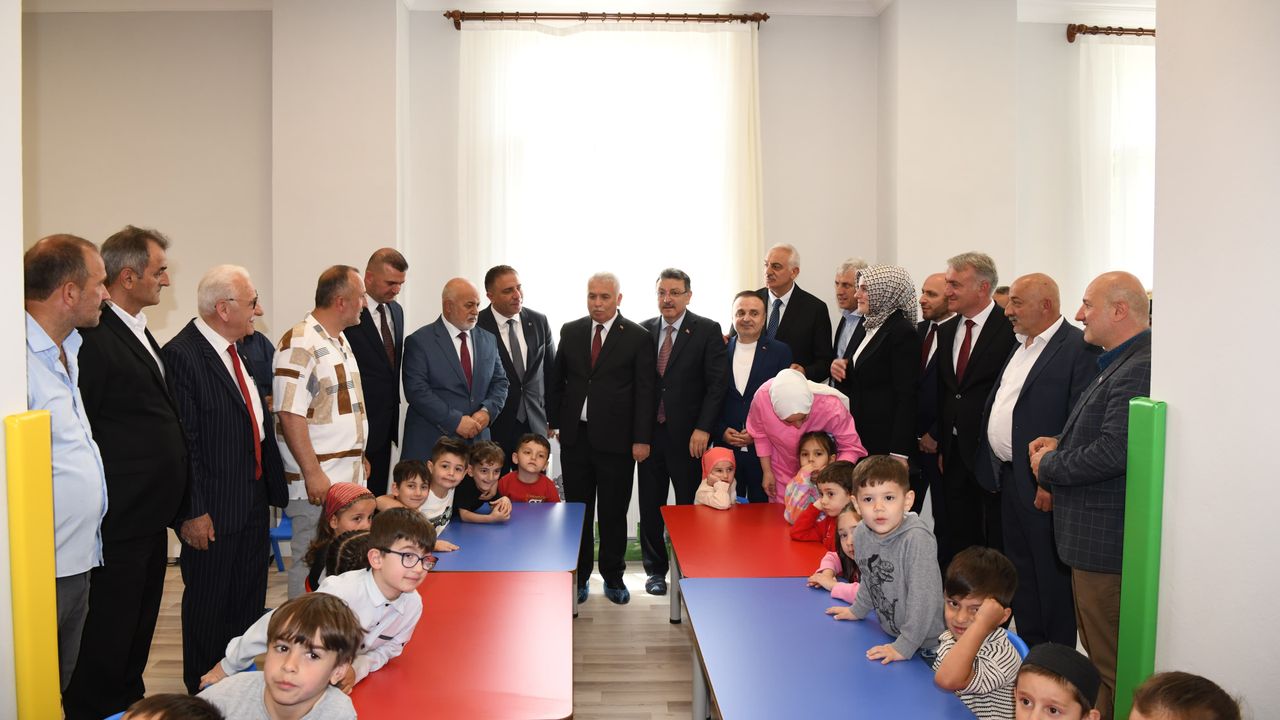 Başkan Genç: İnsanlığa rehber olmuş medeniyetin temsilcileriyiz görseli