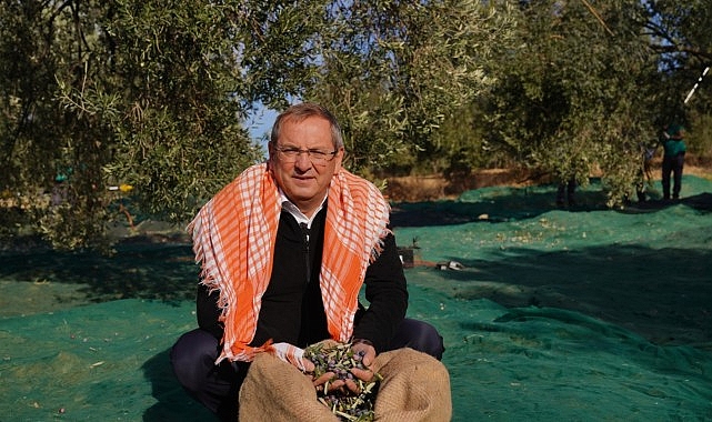 “Yerin Altının Değil, Üstünün Daha Kıymetli Olduğuna İnanıyorum” diyen Başkan Mesut Ergin: “Zeytinyağı Ayvalık’ın Vazgeçilmez Bir Kültürüdür” görseli