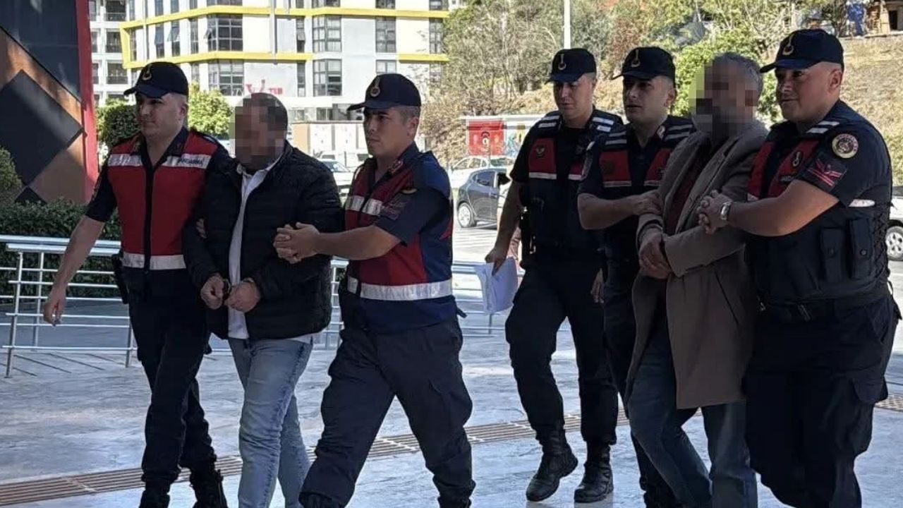 Alanya’da 1,5 milyon euroluk arsa dolandırıcılığı: 5 tutuklama görseli