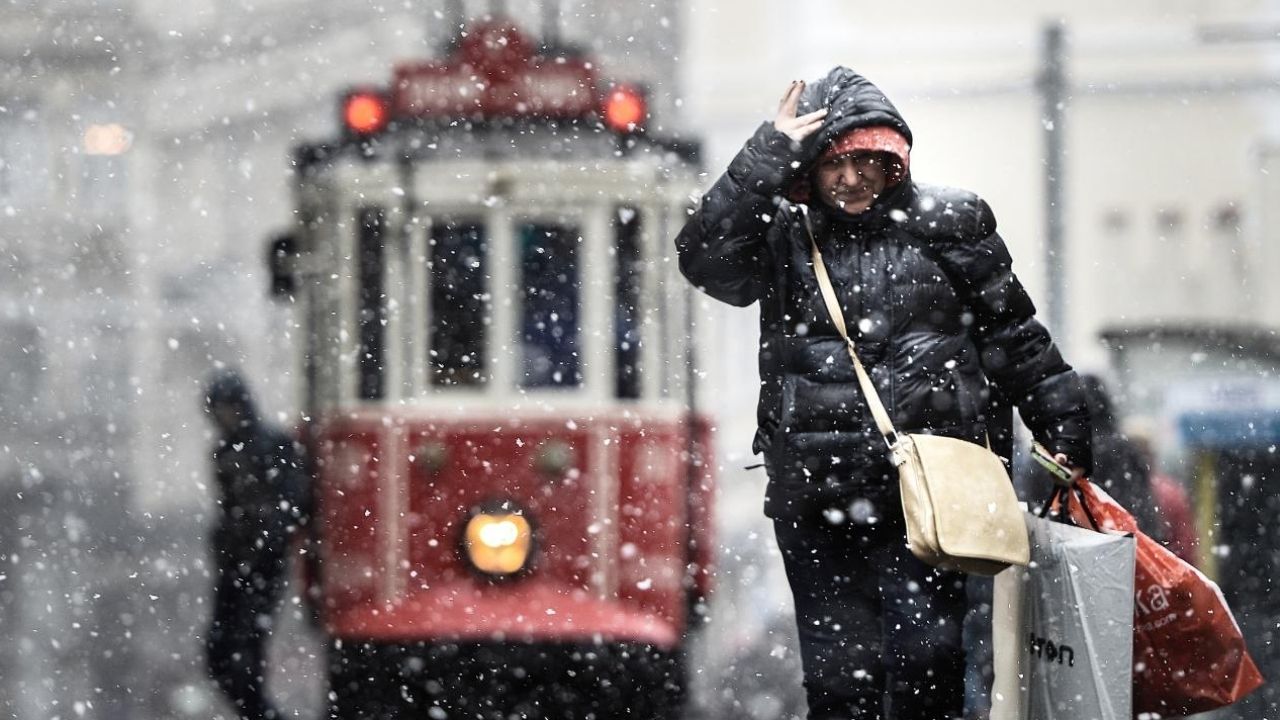 20 ile sarı alarm: Fırtına ve sağanak geliyor görseli