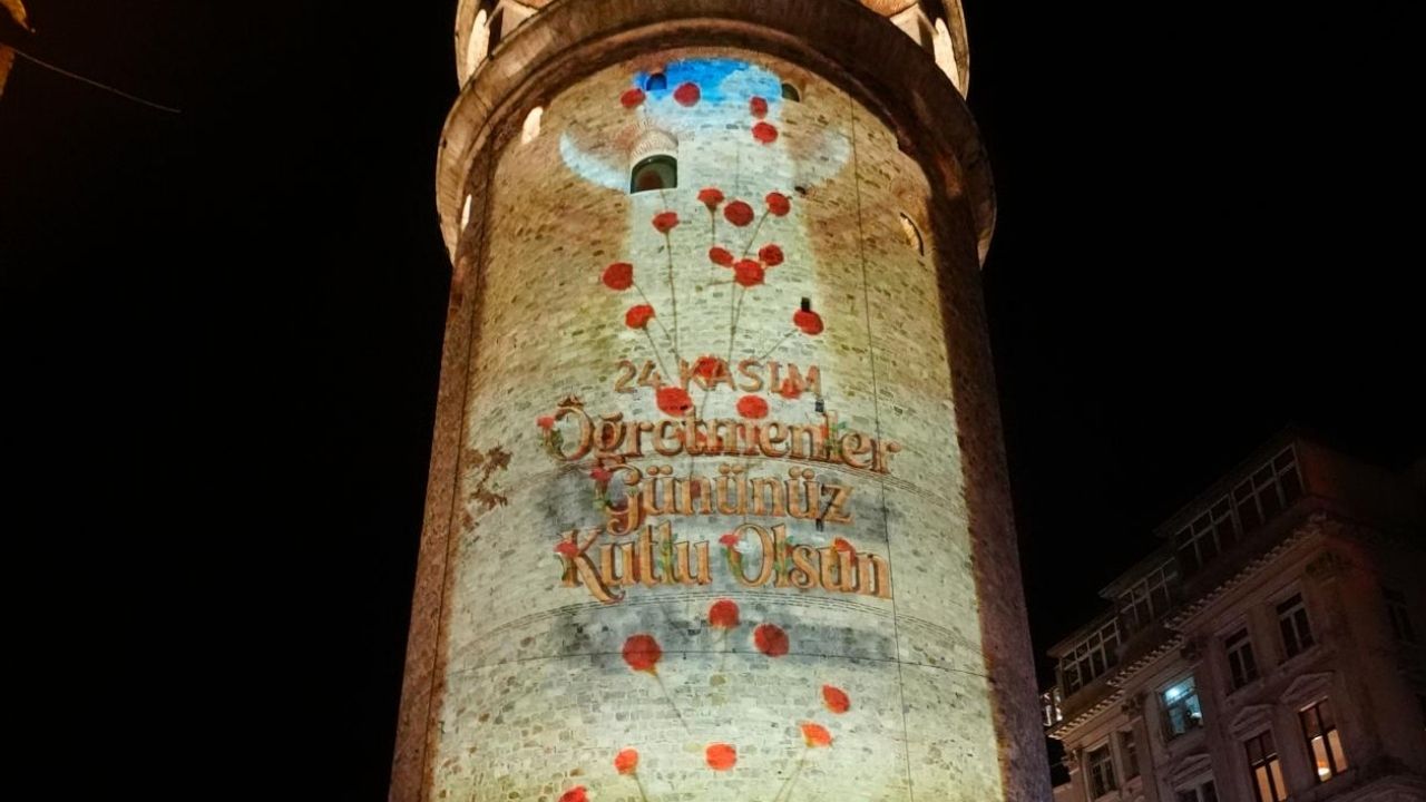 Galata Kulesi’nde 24 Kasım’a özel Öğretmenler Günü gösterisi görseli