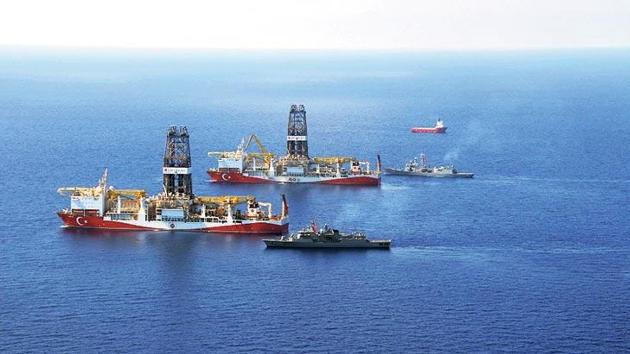 Türkiye, denizlerde gücünü artırıyor: Enerji filosuna iki yeni sondaj gemisi görseli