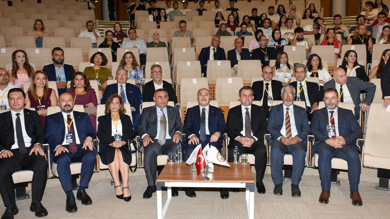 Adana'da "Çukurova Sağlık Turizmi Çalıştayı" başladı görseli