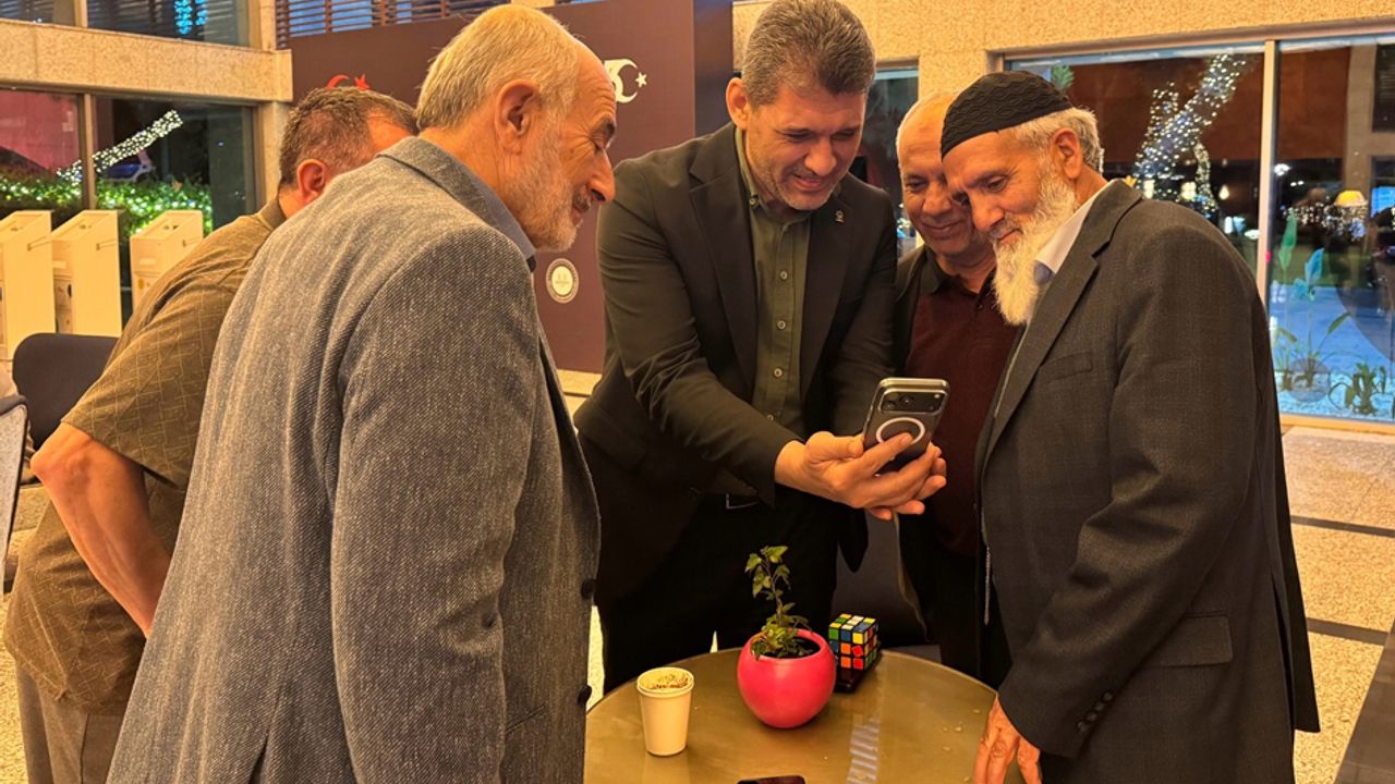 Ali Çetin, şehit aileleriyle buluştu görseli