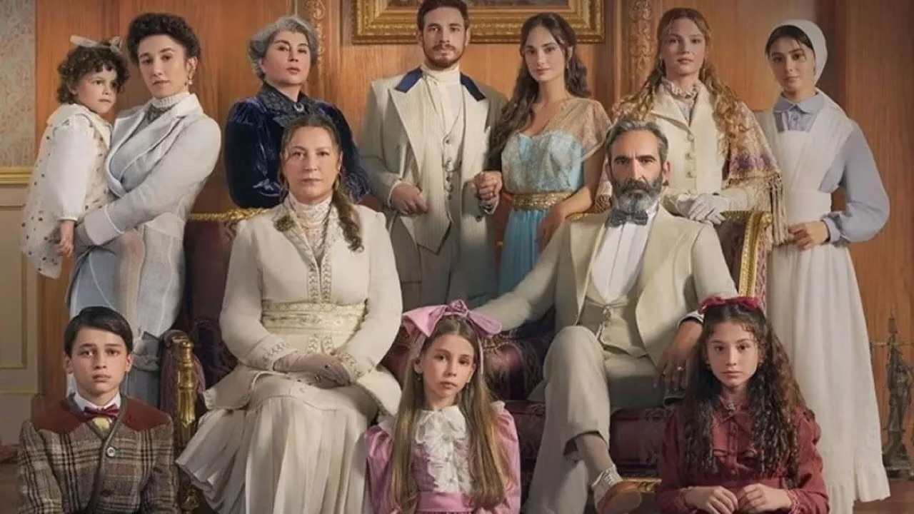 Şakir Paşa Ailesi Setinde Yangın! Sabotaj mı? görseli