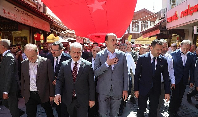 Başkan Altay 4. Tarihi Bedesten Alışveriş Günleri’ne Destek Veren Esnafa ve Ziyaretçilere Teşekkür Etti görseli