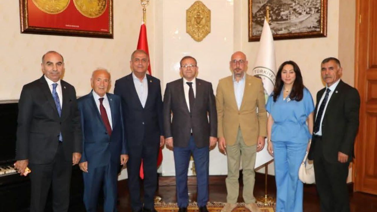 İYİ Parti Heyeti Kars Valisi Ziya Polat’ı ziyaret etti görseli