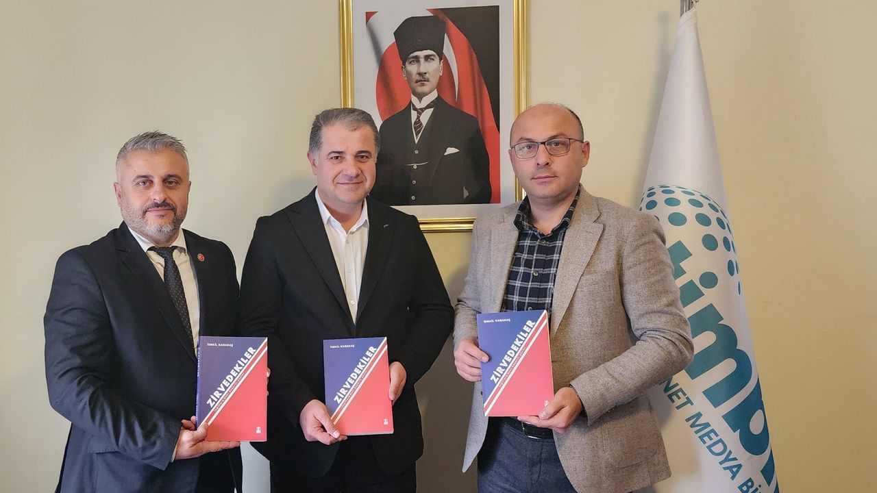 “Zirvedekiler” TİMBİR ve BHA Yöneticilerine Takdim Edildi görseli
