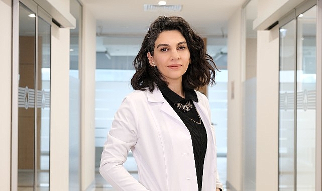 Ekran bağımlılığı ağız sağlığını tehdit ediyor! görseli