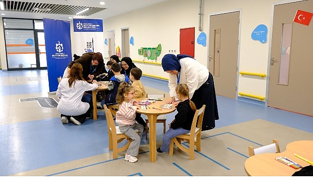 Engelsiz etkinlikte gönüllerince eğlendiler görseli