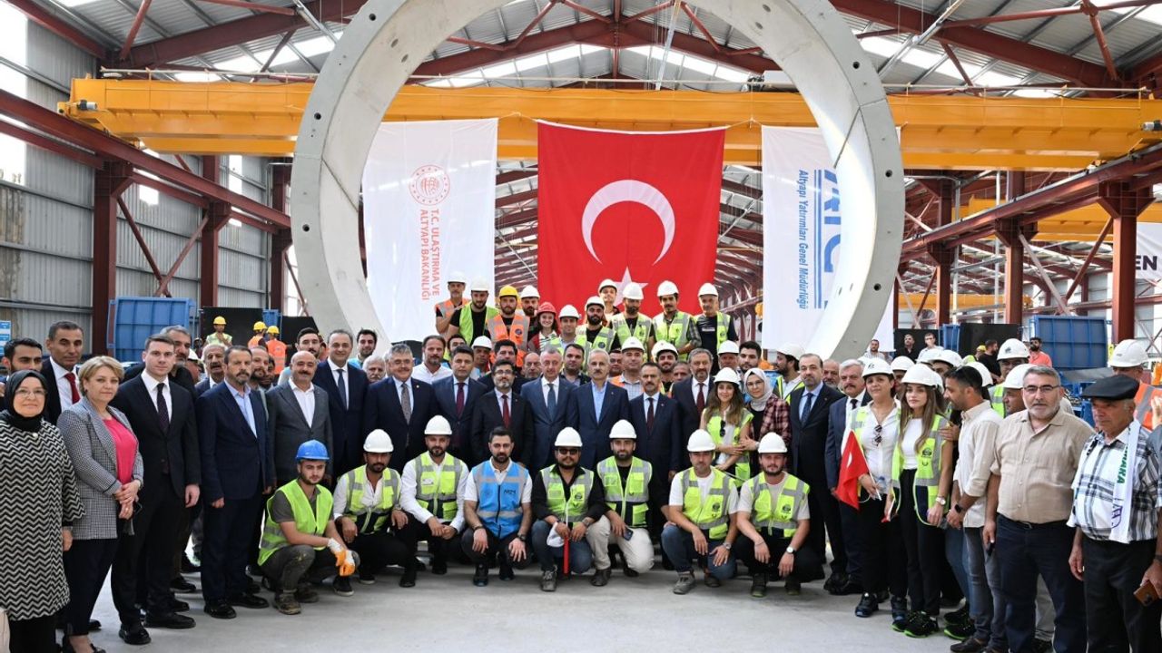 Sanayinin Kalbine 28,5 Km Dev Metro Hattı görseli