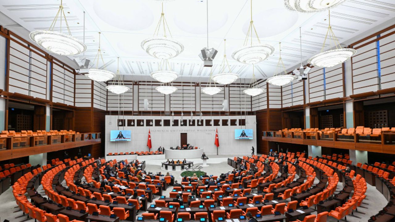 Türkmenistan ve Azerbaycan'la yapılan anlaşmalar TBMM'de kabul edildi görseli