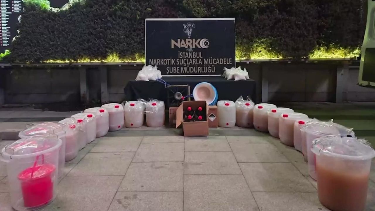 İstanbul’da 442 kilo uyuşturucu ele geçirildi: 7 şüpheli yakalandı görseli
