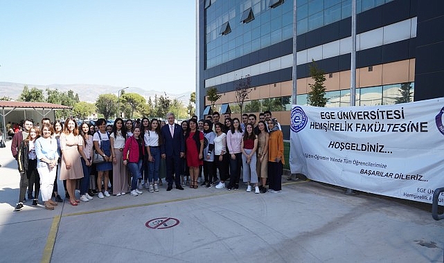EÜ Hemşirelik Fakültesi hemşirelik eğitiminde öncü rolünü sürdürüyor görseli