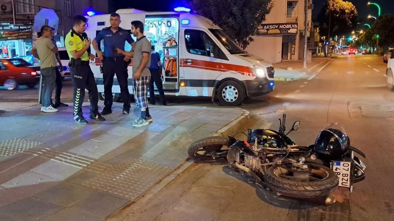 Serik’te motosiklet kazası: Kadın sürücü yaralandı görseli