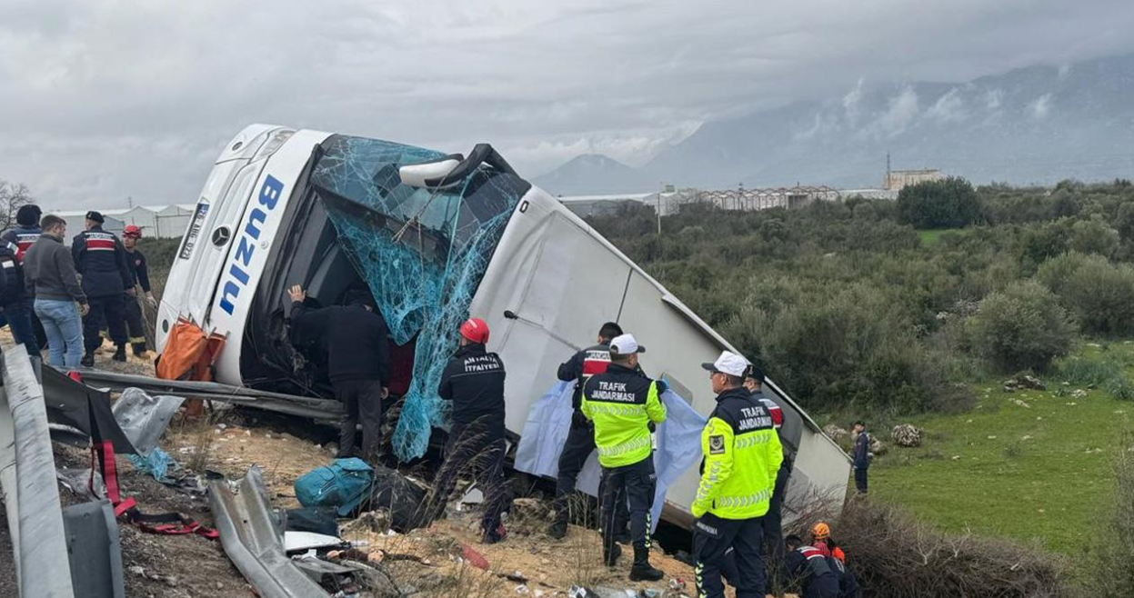 Antalya’da Otobüs Faciası: 9 Ölü, 26 Yaralı görseli