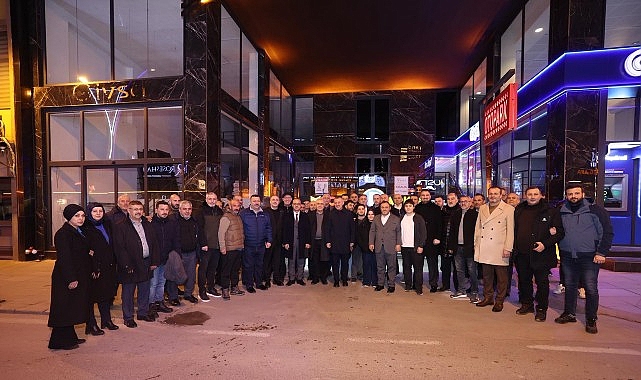 İzmitli esnaflar, Başkan Büyükakın’ı iftarda ağırladı görseli