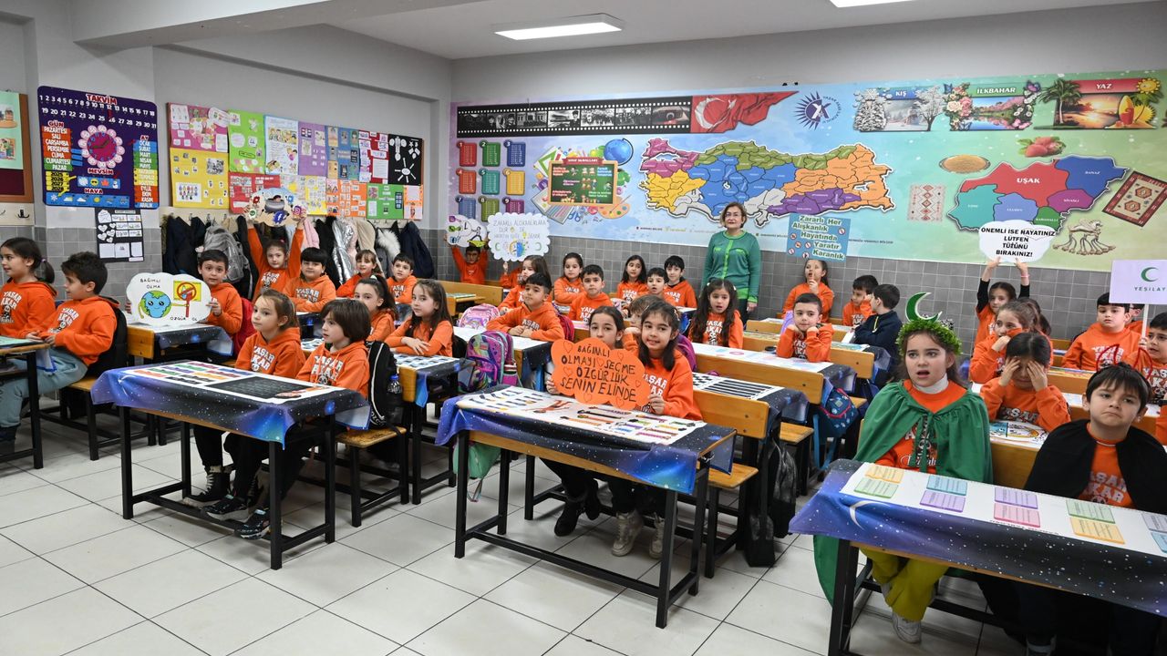 Yeşilay, 2026 bağımsızlık yılı kapsamında Uşak'ta 63 bin öğrenciye ulaştı görseli