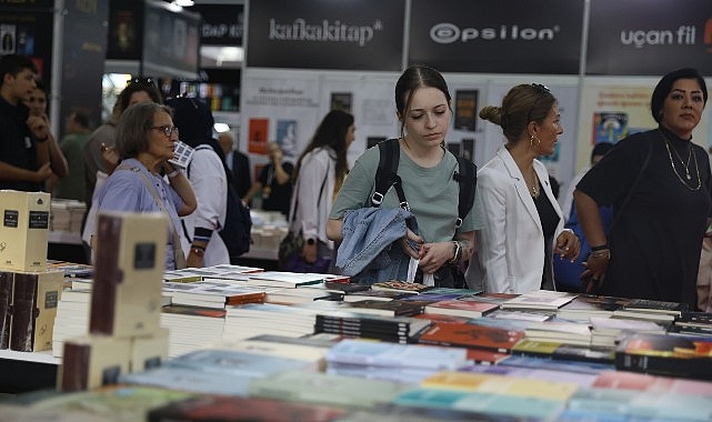 Kitapseverlerin merakla beklediği fuar başlıyor görseli