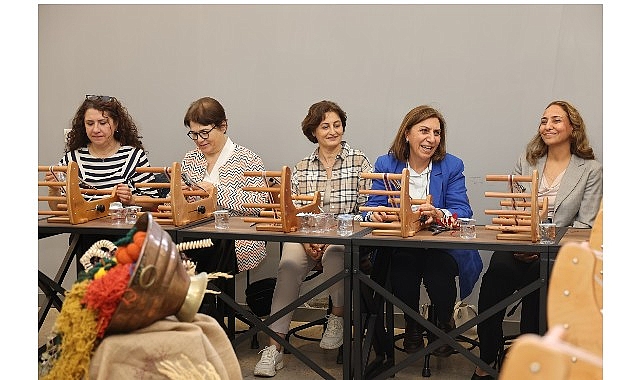 El emeği ürünler, Öğretmenler Günü'nde hayat buldu görseli