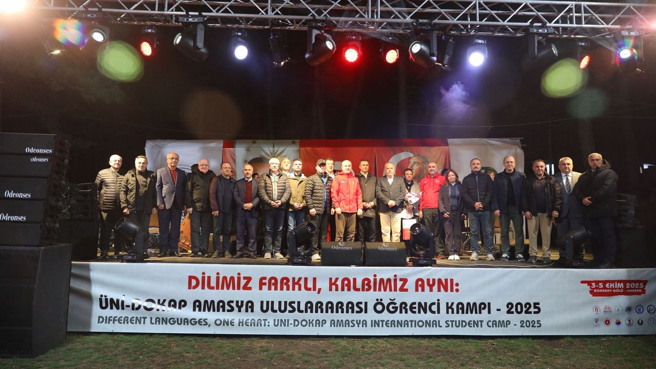 YÖK Başkanı Özvar, 42 ülkeden öğrencilerle buluştu görseli