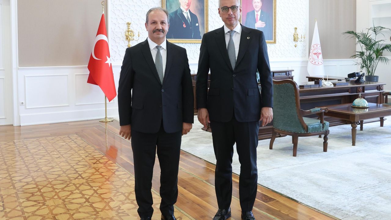 Sağlık-Sen, Toplu Sözleşme gündemiyle Sağlık Bakanı Memişoğlu'nu ziyaret etti görseli