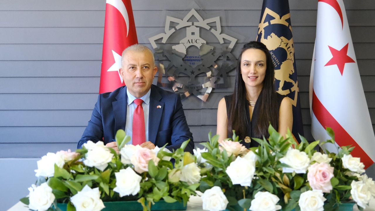 Kıbrıs Amerikan Üniversitesi ile Memur-Sen arasında işbirliği protokolü imzalandı görseli