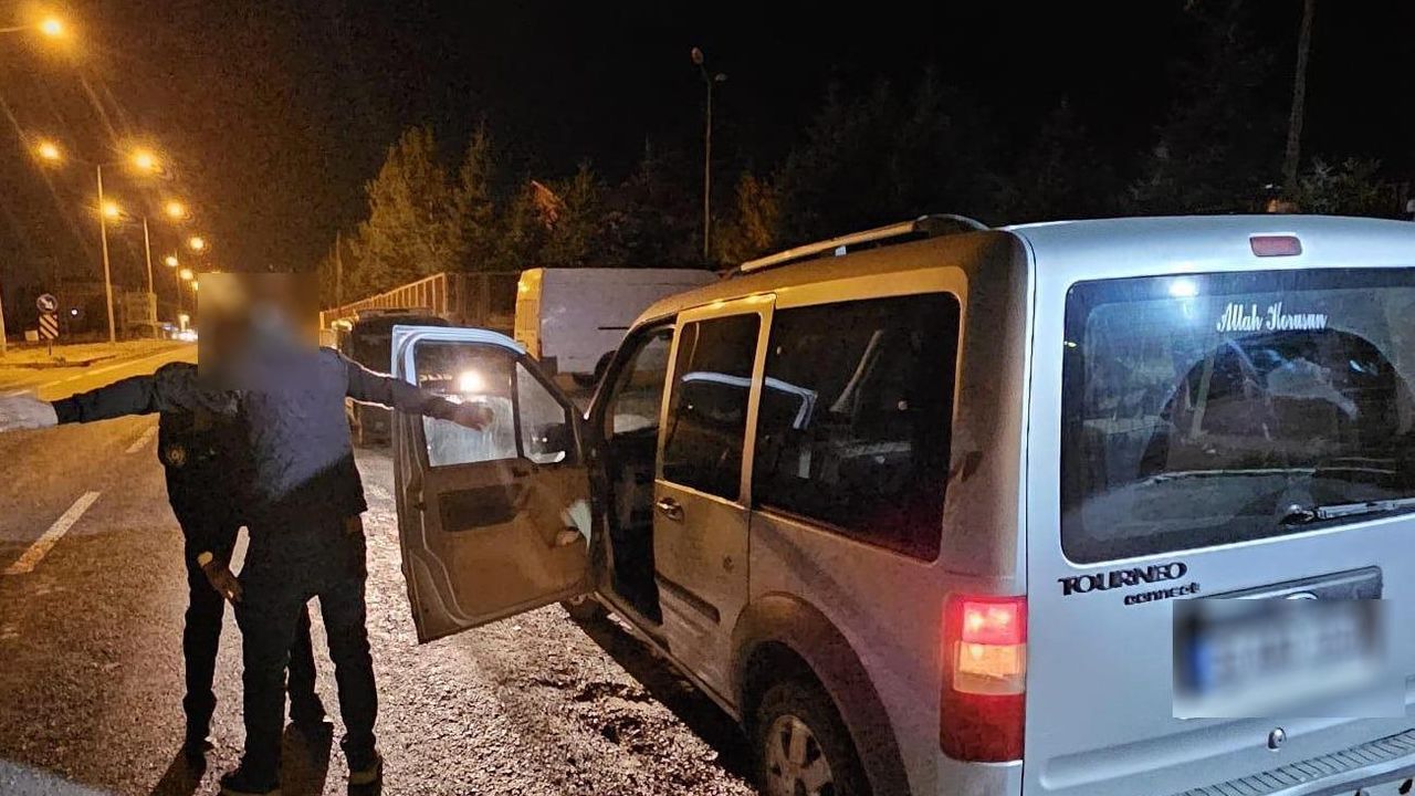 Kars emniyetinden suç ve suçlulara geçit yok görseli
