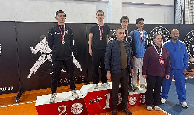 Kemer Belediyesi Karate takımından büyük başarı görseli