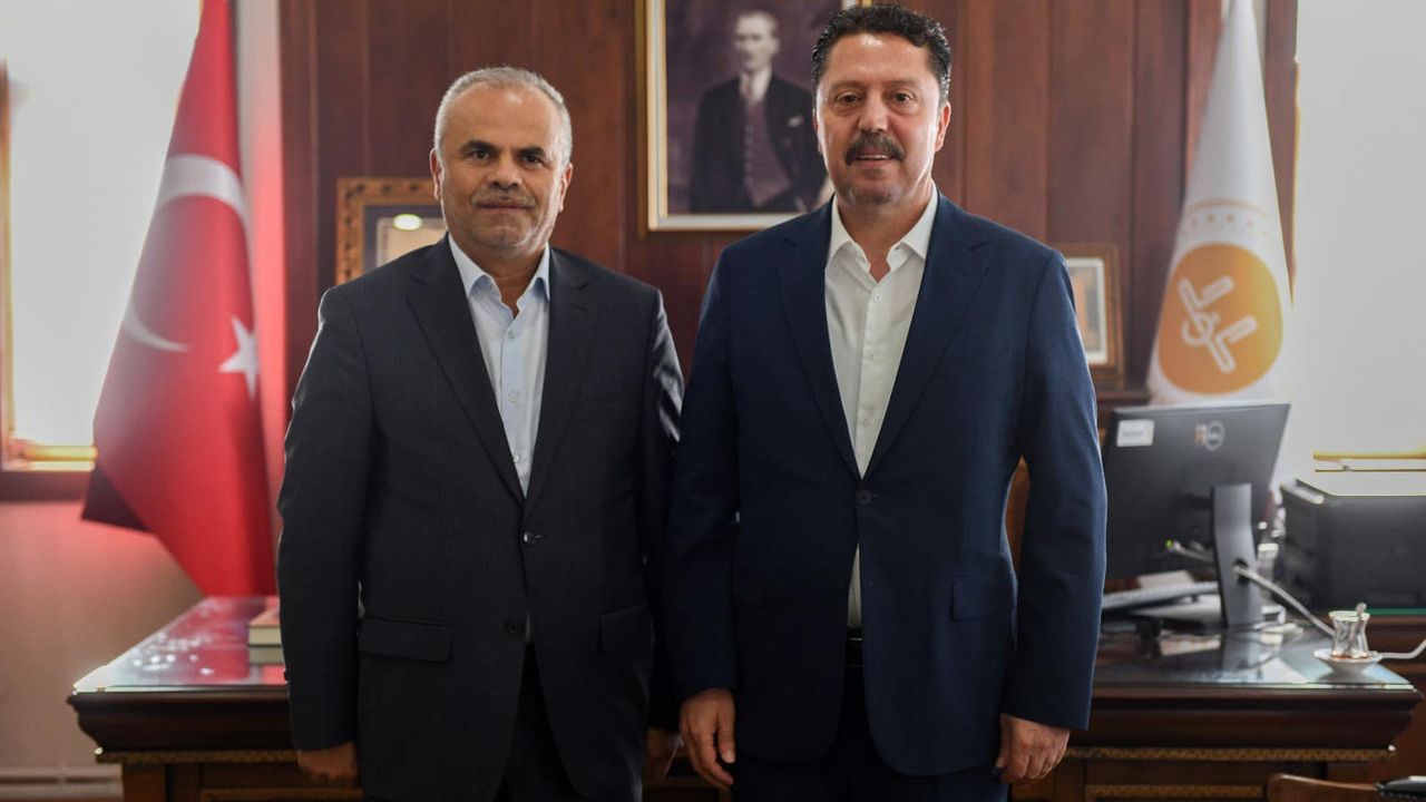 Belediye Başkanından Yeni Müftüye ziyaret görseli