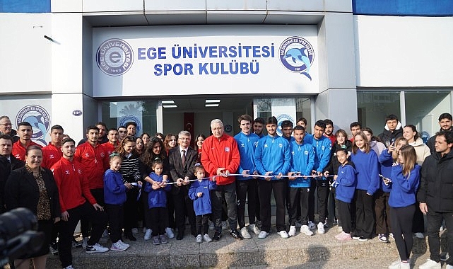 Ege Üniversitesi, Sualtı Ragbisi Türkiye Şampiyonası’nda dörtte dört yaptı görseli