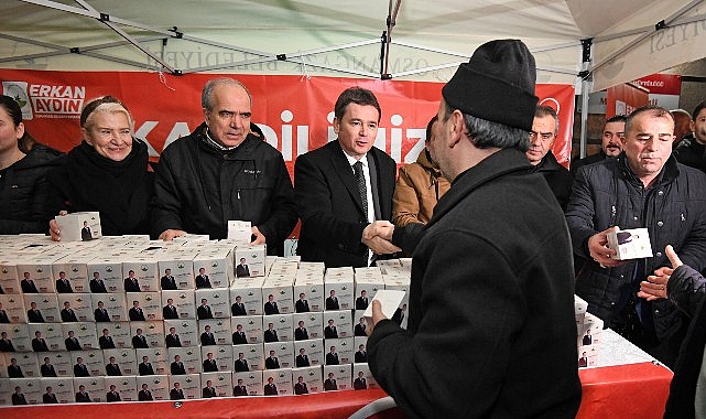 Başkan Aydın, Berat Kandili’nde Vatandaşlarla Buluştu görseli