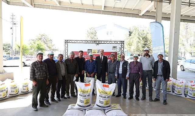 Başkan Altay: “Hayvancılık Yapan Çiftçimize Bu Yıl 80 Ton Macar Fiği Desteği Yapıyoruz” görseli