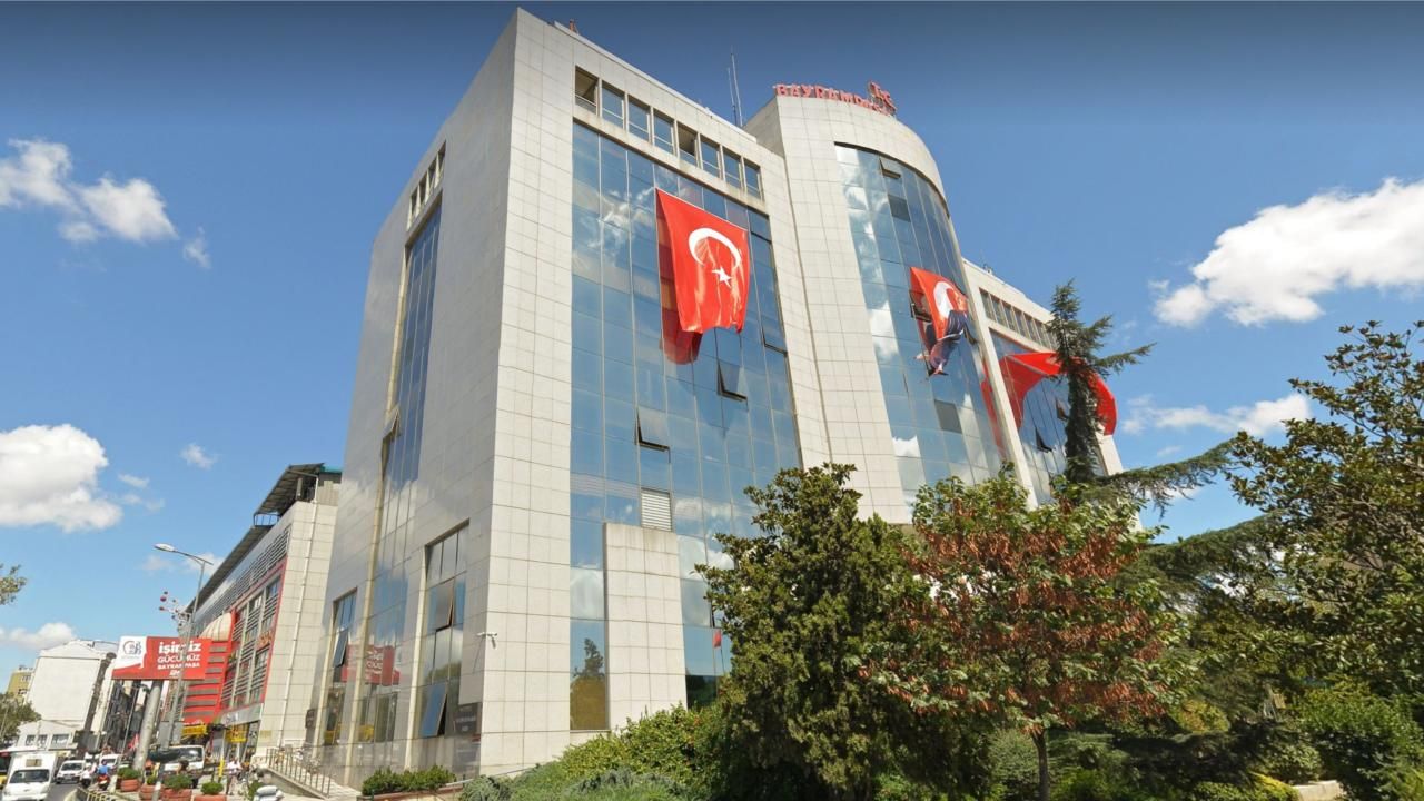 Bayrampaşa Belediyesi’nde yolsuzluk operasyonu: 48 şüpheliye gözaltı görseli