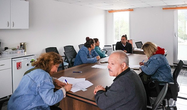 Buca’nın Etkin İstihdam Ofisleri meyvelerini veriyor: 6 ayda 887 kişi işe yerleşti görseli