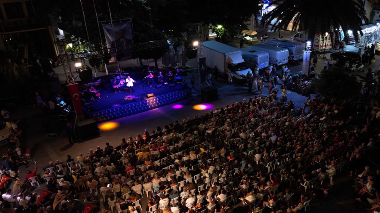 Dünya Müzik Günü Çeşme’de kutlandı görseli