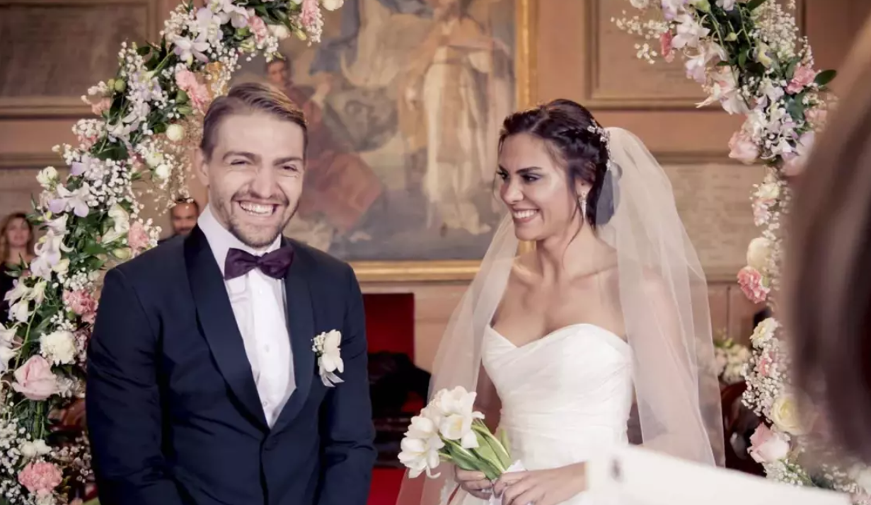 Caner Erkin ve Şükran Ovalı'nın Tanışma Hikayesi... görseli
