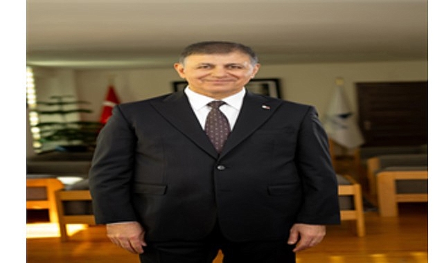 Başkan Tugay: Milletleri kurtaranlar yalnız ve ancak öğretmenlerdir görseli